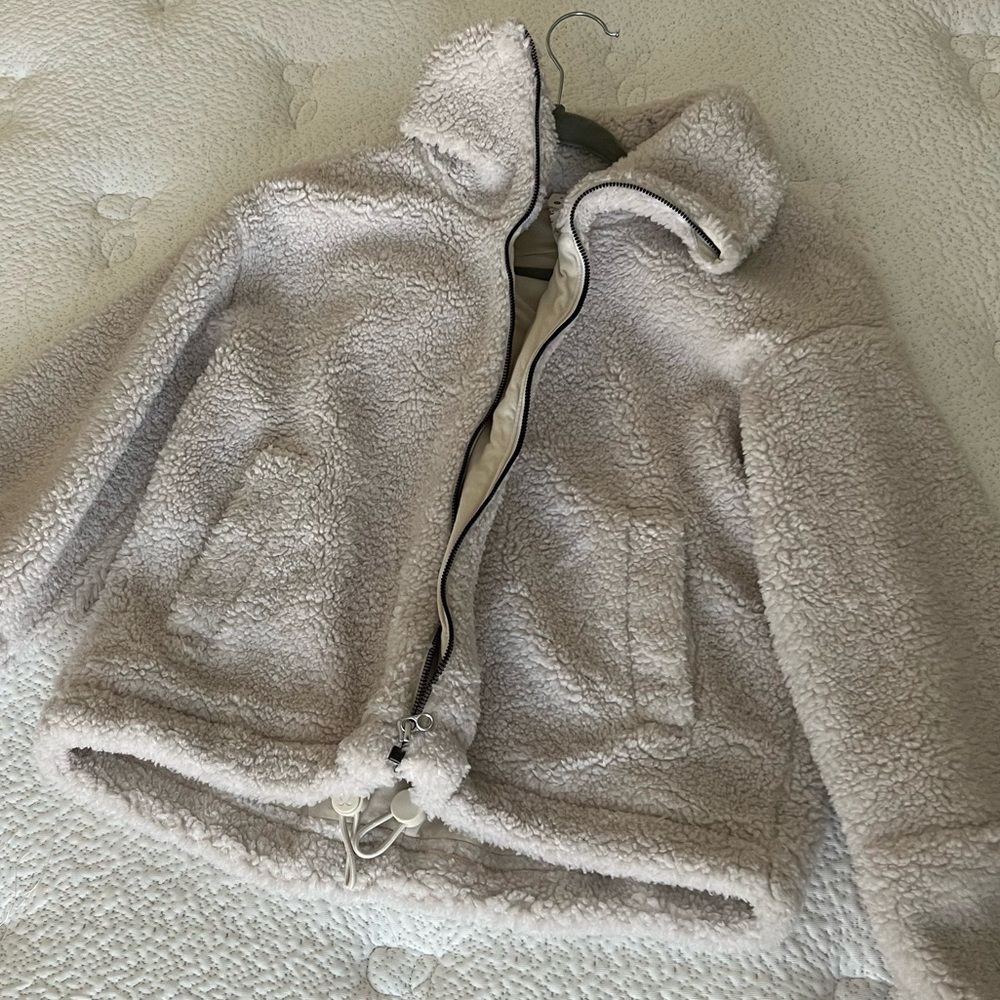 Lululemon Sherpa Jacket size 6